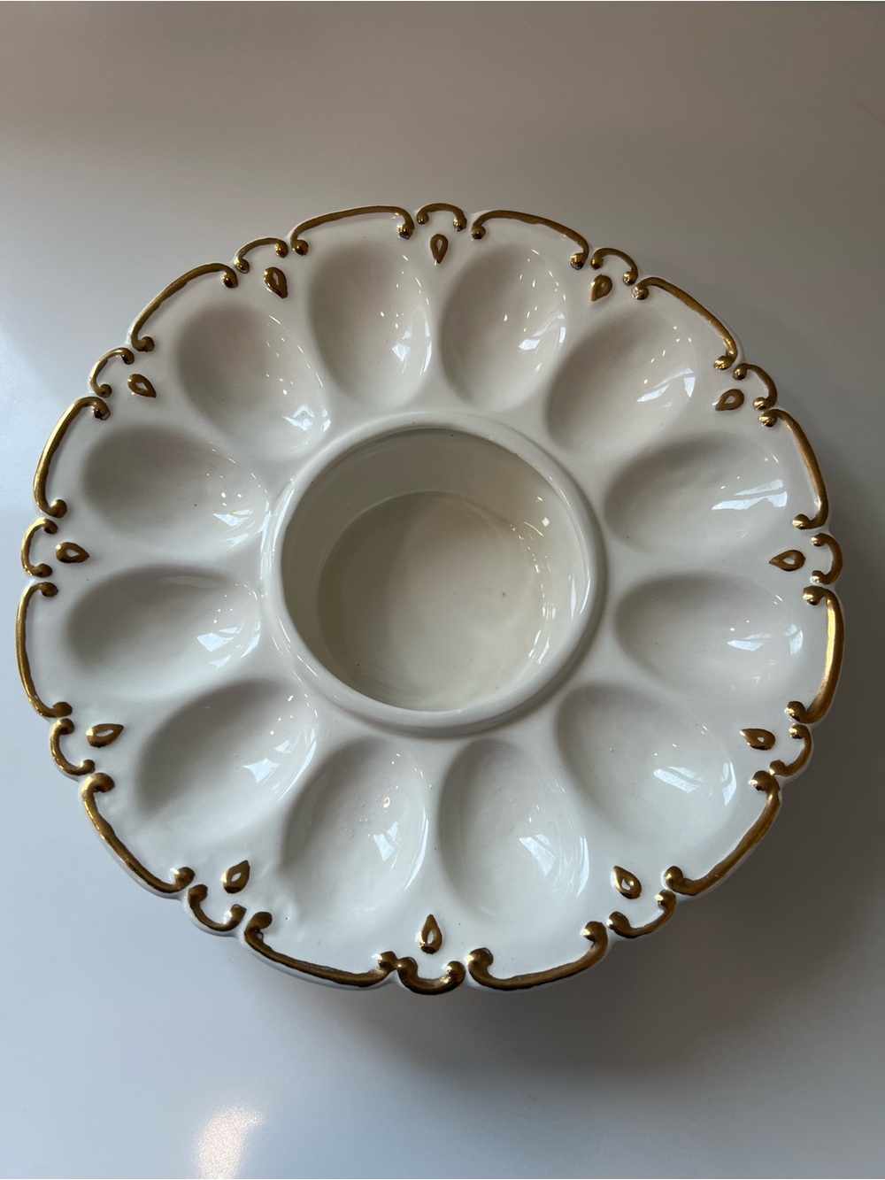 Vintage deviled egg Ceramic dish with Decorative Hen - Picture 9 of 11